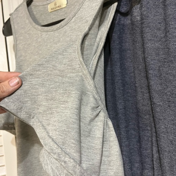 Grey turnkey sleeve dress. Size medium super comfy loose fitting - Picture 2 of 3